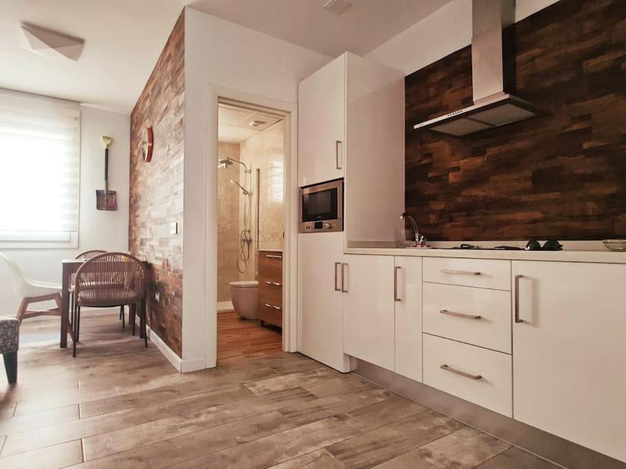 Jos'S House. Thai Loft 50Mt To La Carihuela Beach Τορρεμολίνος Εξωτερικό φωτογραφία